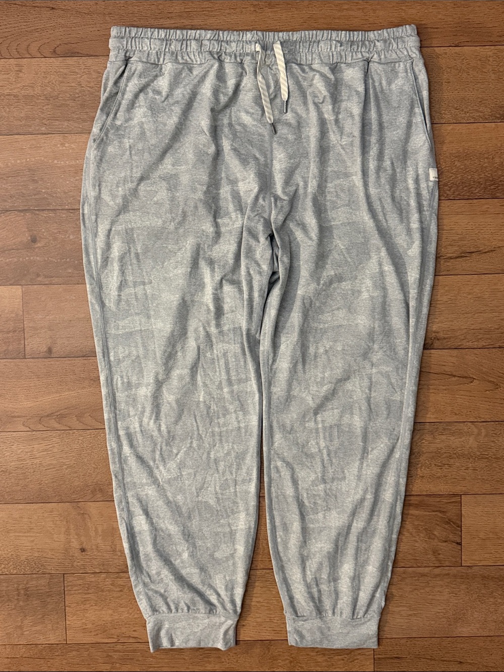 Vuori NO SIZE Performance Jogger Pant DreamKnit Heather Gray Camo Print Comfort